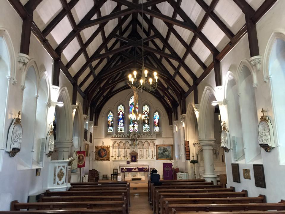 Read more about the article Unveiling of the windows at St James’s Church, Twickenham